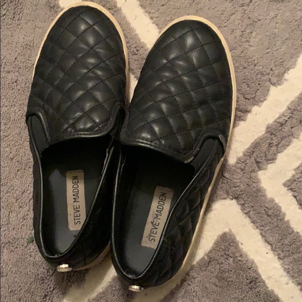 Steve Madden slip on sneakers